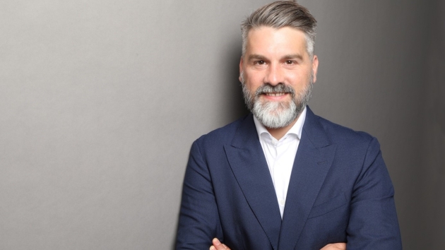 Führung mit Marken: Geht Ihre Marke voran? - Prof. Dr. Dominik Brendel ist Professor für Strategie und Marketing an der Hochschule Fresenius und verantwortet die internationalen Masterstudiengänge Strategic Marketing & Brand Management und Strategic International Management - Quelle: D. Brendel